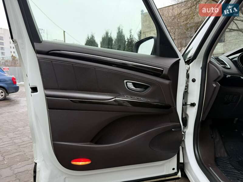 Минивэн Renault Espace 2015 в Луцке фото 35 Минивэн Renault Espace 2015 в Луцке