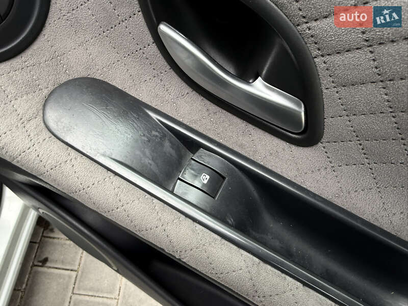 Мінівен Renault Espace 2004 в Одесі фото 48 Мінівен Renault Espace 2004 в Одесі