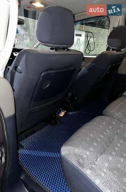 Мінівен Renault Espace 2004 в Тернополі