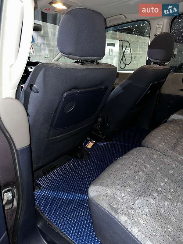 Мінівен Renault Espace 2004 в Тернополі