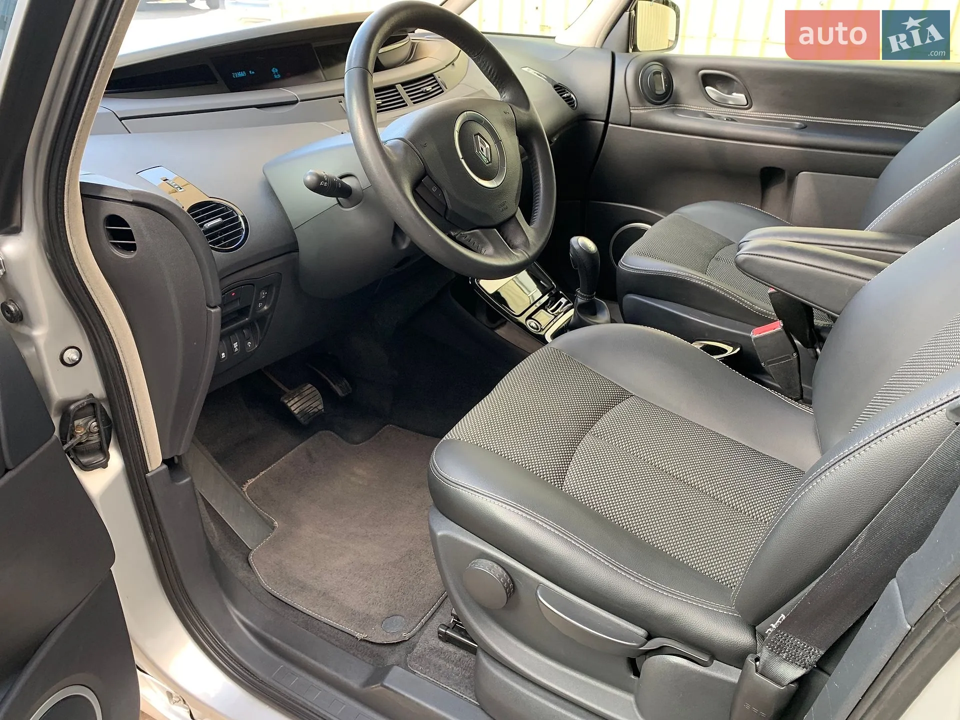 2011 Renault Espace - мініатюра 25