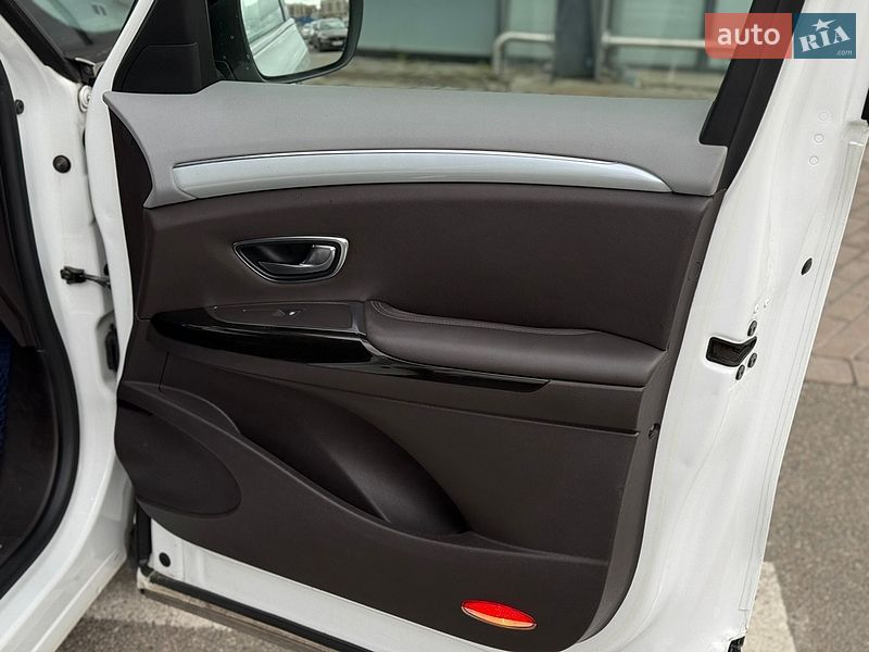 Мінівен Renault Espace 2015 в Києві
