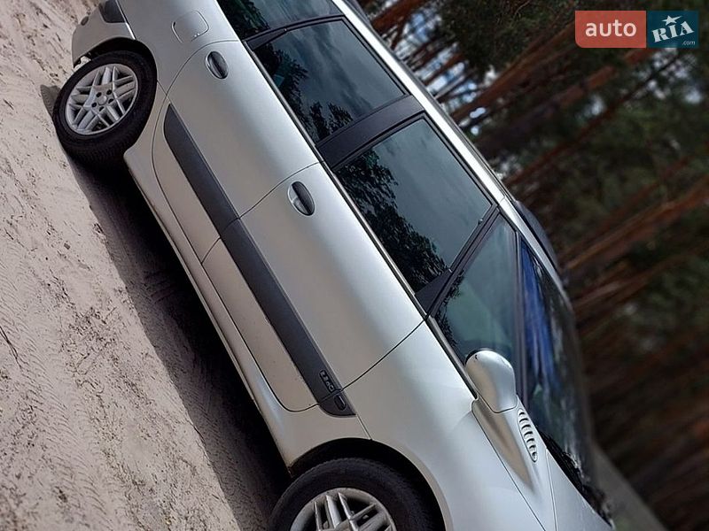 Мінівен Renault Espace 2001 в Дніпрі