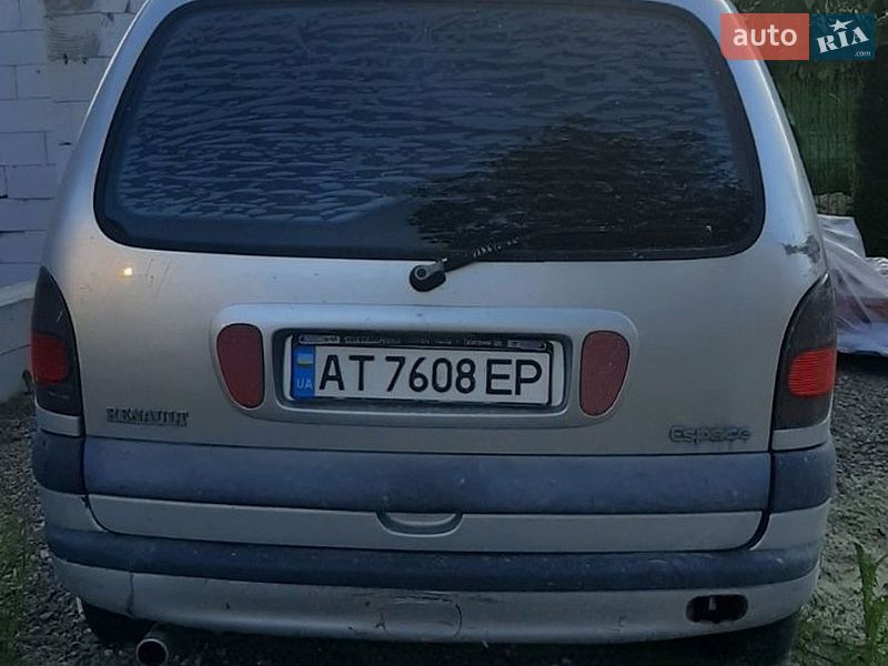 Минивэн Renault Espace 1998 в Долине
