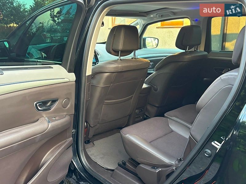Мінівен Renault Espace 2015 в Дубні