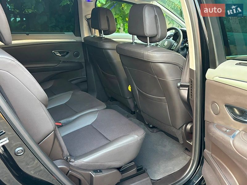 Мінівен Renault Espace 2015 в Дубні