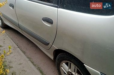 Мінівен Renault Espace 2000 в Львові