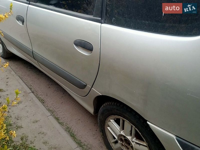 Мінівен Renault Espace 2000 в Львові
