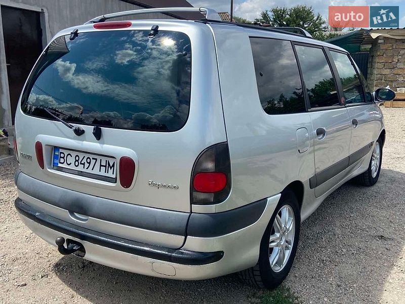 Мінівен Renault Espace 2001 в Помічній
