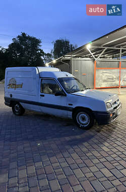 Грузовой фургон Renault Express 1995 в 