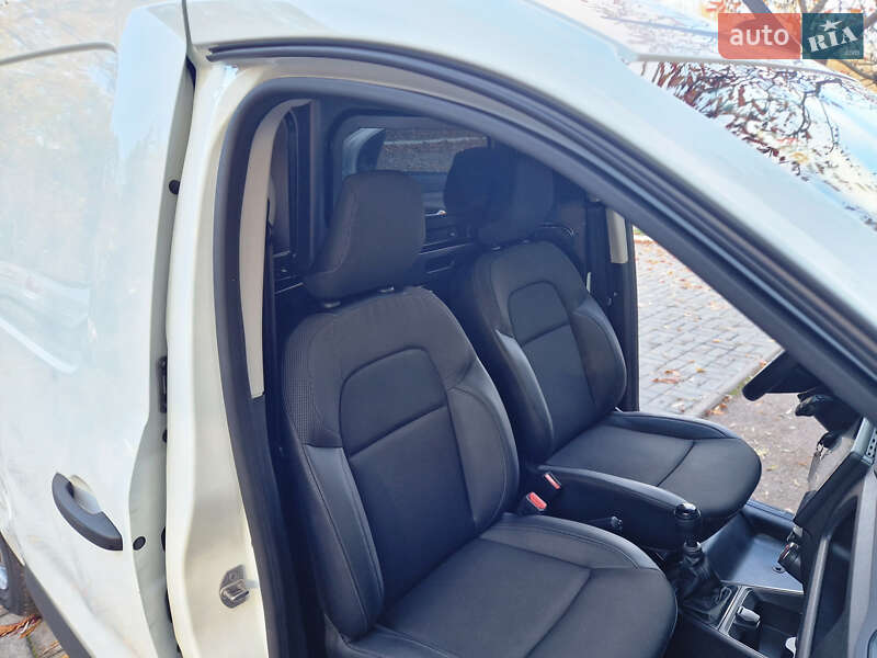 Грузовой фургон Renault Express 2023 в Дрогобыче