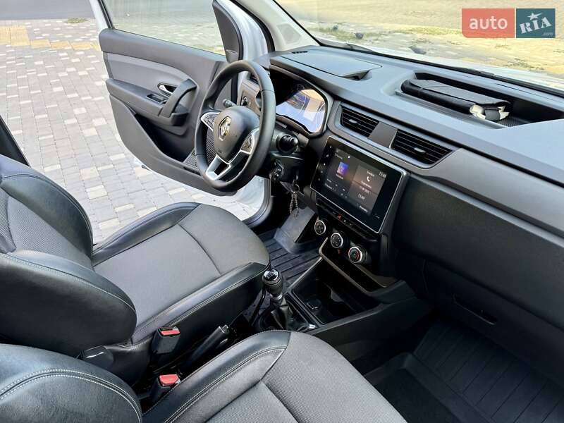 Мінівен Renault Express 2023 в Одесі фото 44 Мінівен Renault Express 2023 в Одесі