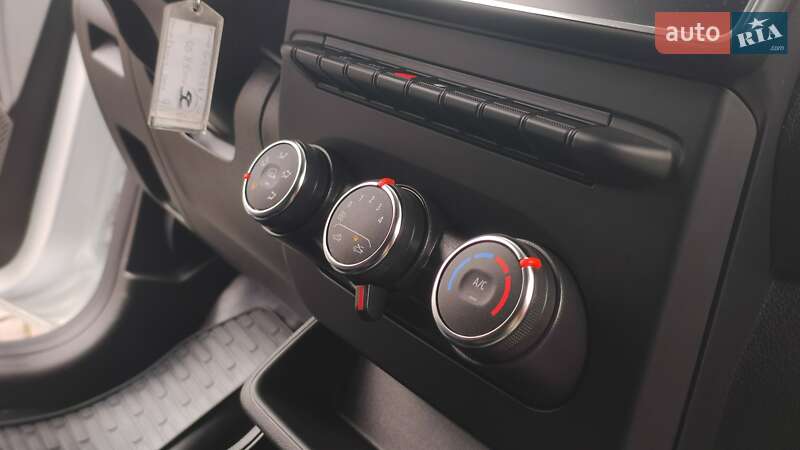 Вантажний фургон Renault Express 2023 в Дрогобичі