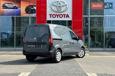Грузовой фургон Renault Express 2023 в Ивано-Франковске