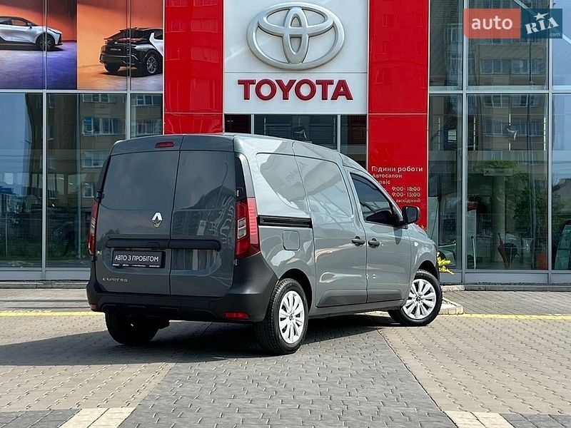 Грузовой фургон Renault Express 2023 в Ивано-Франковске