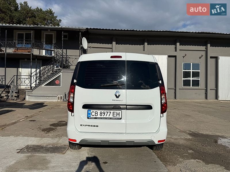 2022 Renault Express, VIN VF1RJK00369883627:plate — фото 1 (autoria)