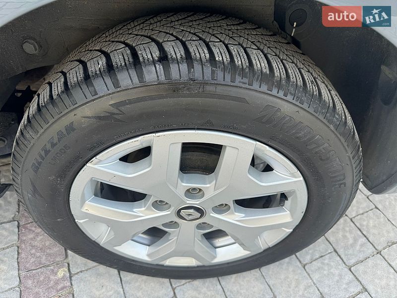 Listing photo 22