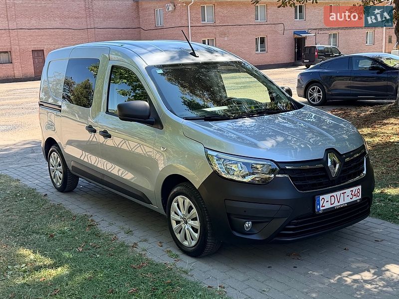 Грузовой фургон Renault Express 2023 в Млинове