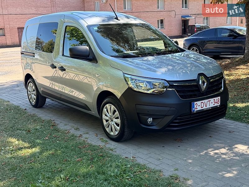 Грузовой фургон Renault Express 2023 в Млинове