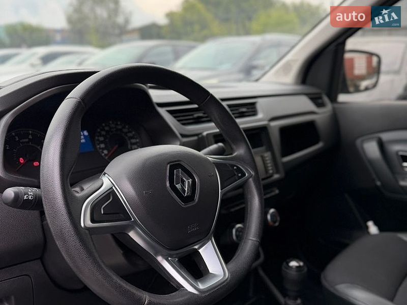 Вантажний фургон Renault Express 2022 в Чернівцях