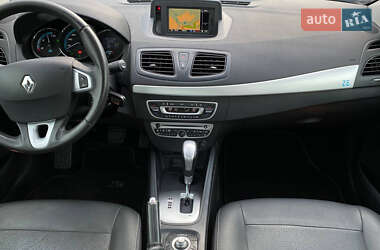 Седан Renault Fluence Z.E. 2012 в Рованцах