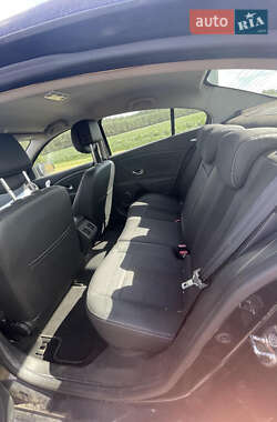 Седан Renault Fluence Z.E. 2012 в 