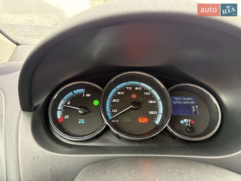 Седан Renault Fluence Z.E. 2013 в Черкассах