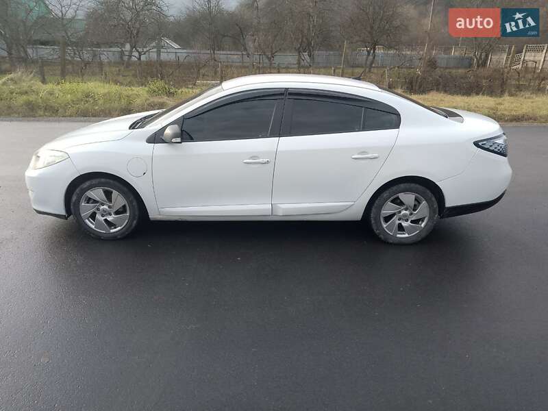 Седан Renault Fluence Z.E. 2011 в Ужгороде фото 4 Седан Renault Fluence Z.E. 2011 в Ужгороде