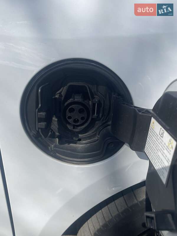 Седан Renault Fluence Z.E. 2012 в Луцке