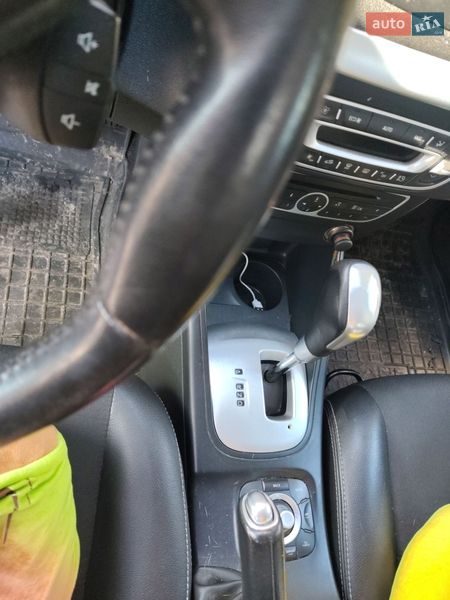 Седан Renault Fluence Z.E. 2013 в Нежине