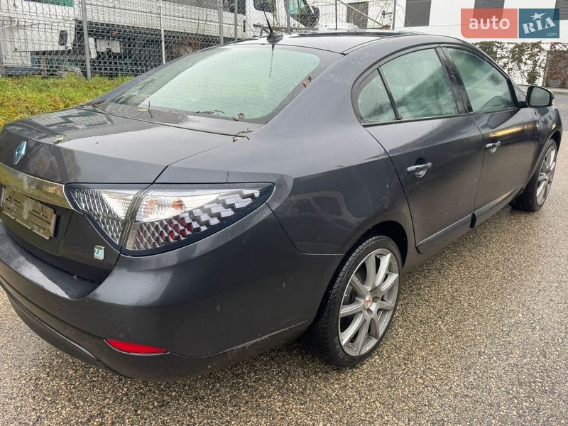Седан Renault Fluence Z.E. 2012 в Львове