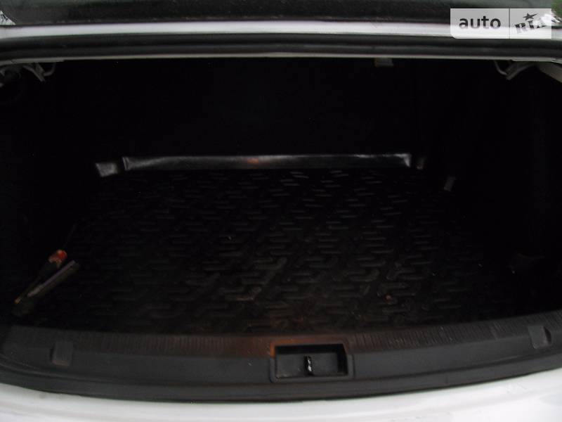 Седан Renault Fluence 2011 в Синельниково