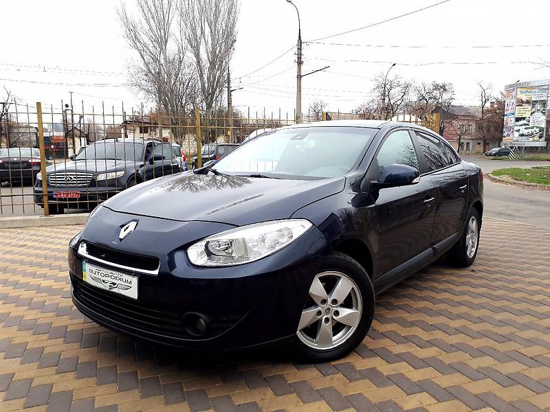 Renault Fluence 2010 года