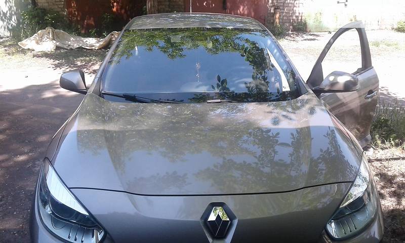 Renault Fluence 2010 года