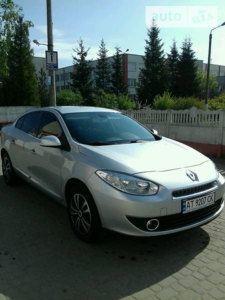 Renault Fluence 2011 года