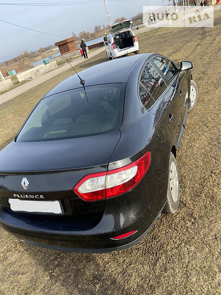 Седан Renault Fluence 2010 в Рівному