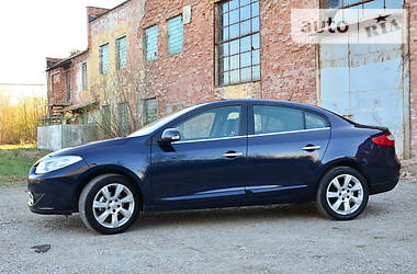 Седан Renault Fluence 2012 в 