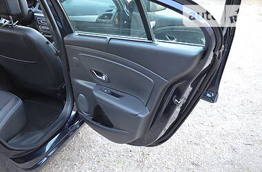 Седан Renault Fluence 2012 в 