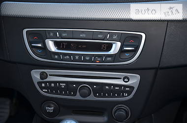 Седан Renault Fluence 2012 в 