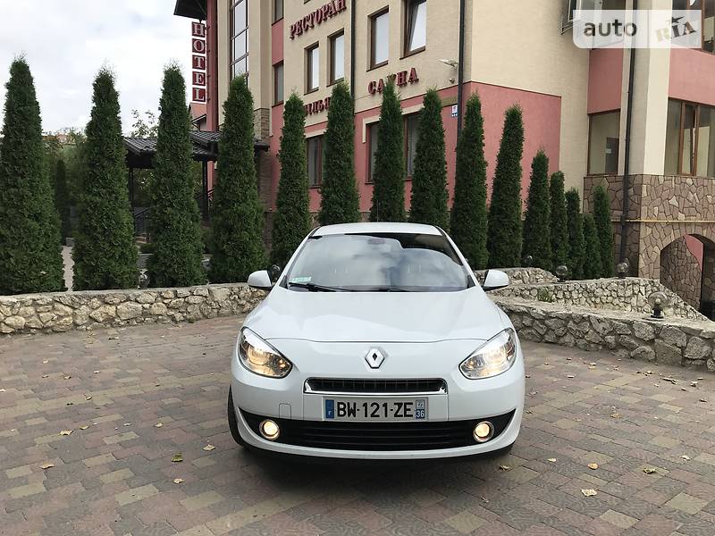 Седан Renault Fluence 2011 в Тернополі