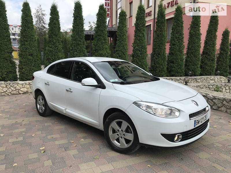 Седан Renault Fluence 2011 в Тернополі
