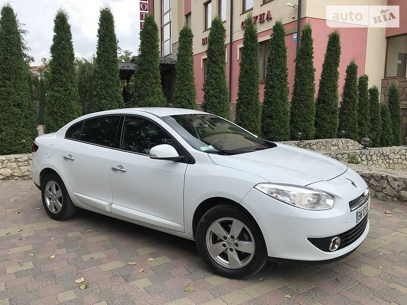 Седан Renault Fluence 2011 в Тернополі