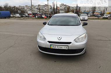 Седан Renault Fluence 2010 в Киеве