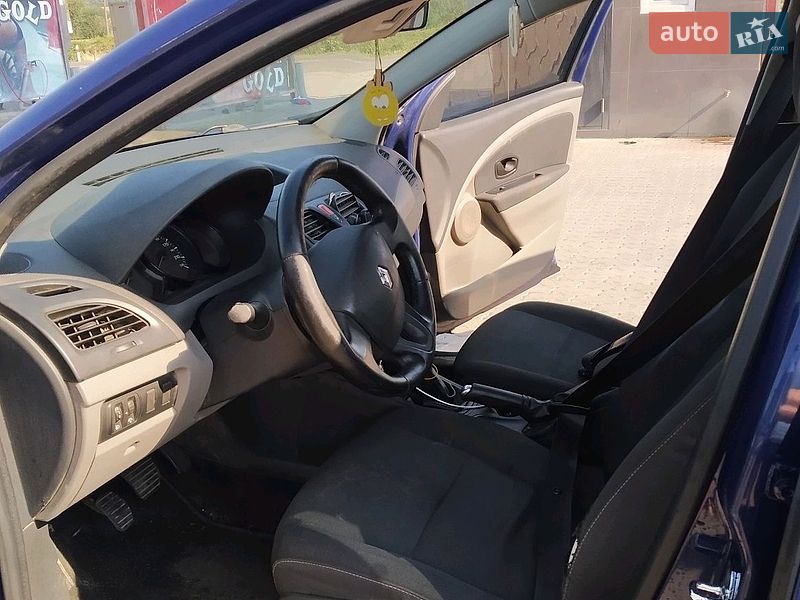 Седан Renault Fluence 2011 в Мукачево