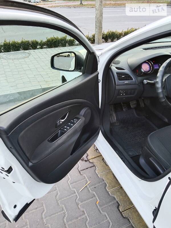 Седан Renault Fluence 2013 в Хмельницком