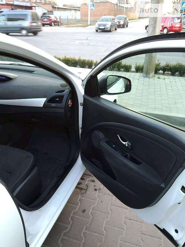 Седан Renault Fluence 2013 в Хмельницком
