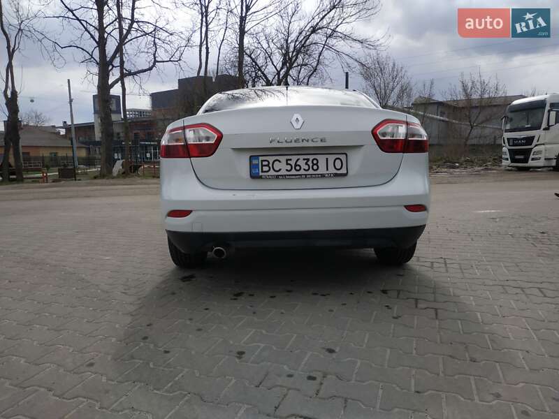 Седан Renault Fluence 2012 в Львове