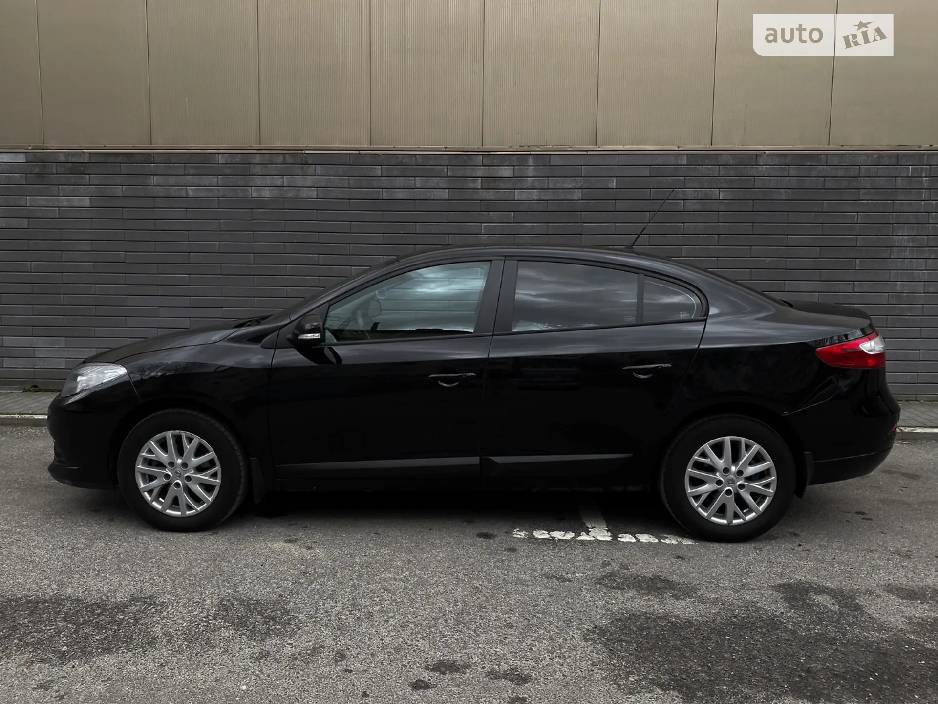 2016 Renault Fluence - мініатюра 14