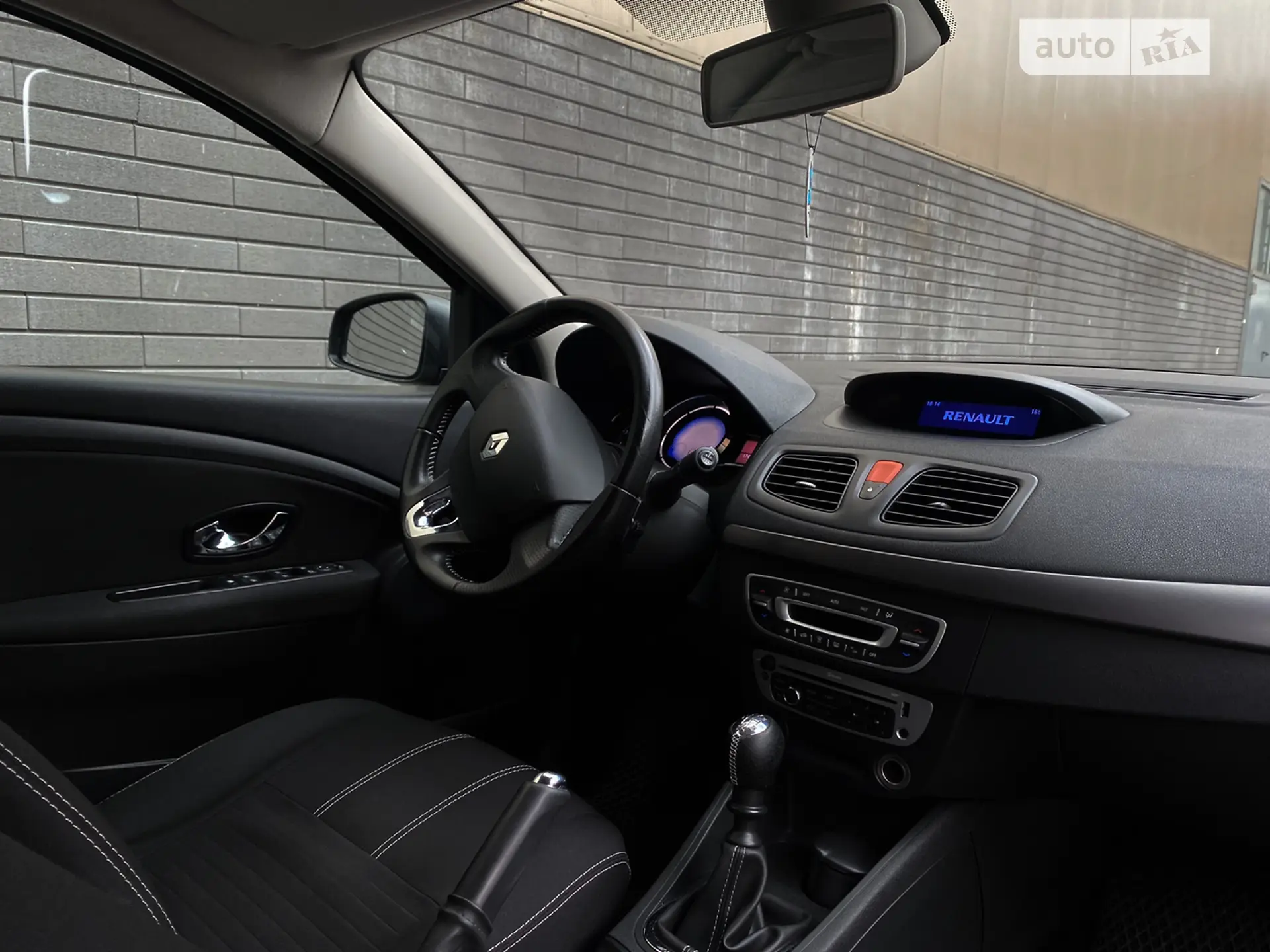 2016 Renault Fluence - мініатюра 23