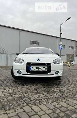 Седан Renault Fluence 2011 в Мукачево